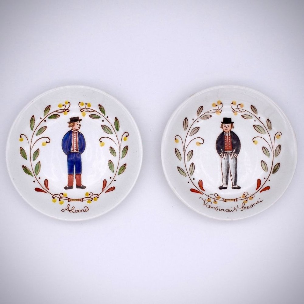 Arabia Finland Vintage Mini Plates Set of 2 Wall Hanging Aland Varsinais Suomi